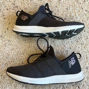 EUC Women’s sneaker